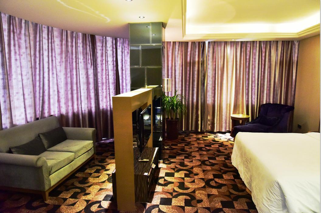 אורומקי Fuke Jirui Hotel מראה חיצוני תמונה
